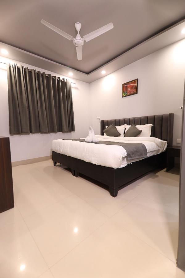 Nirpra Regency New Delhi Exterior photo