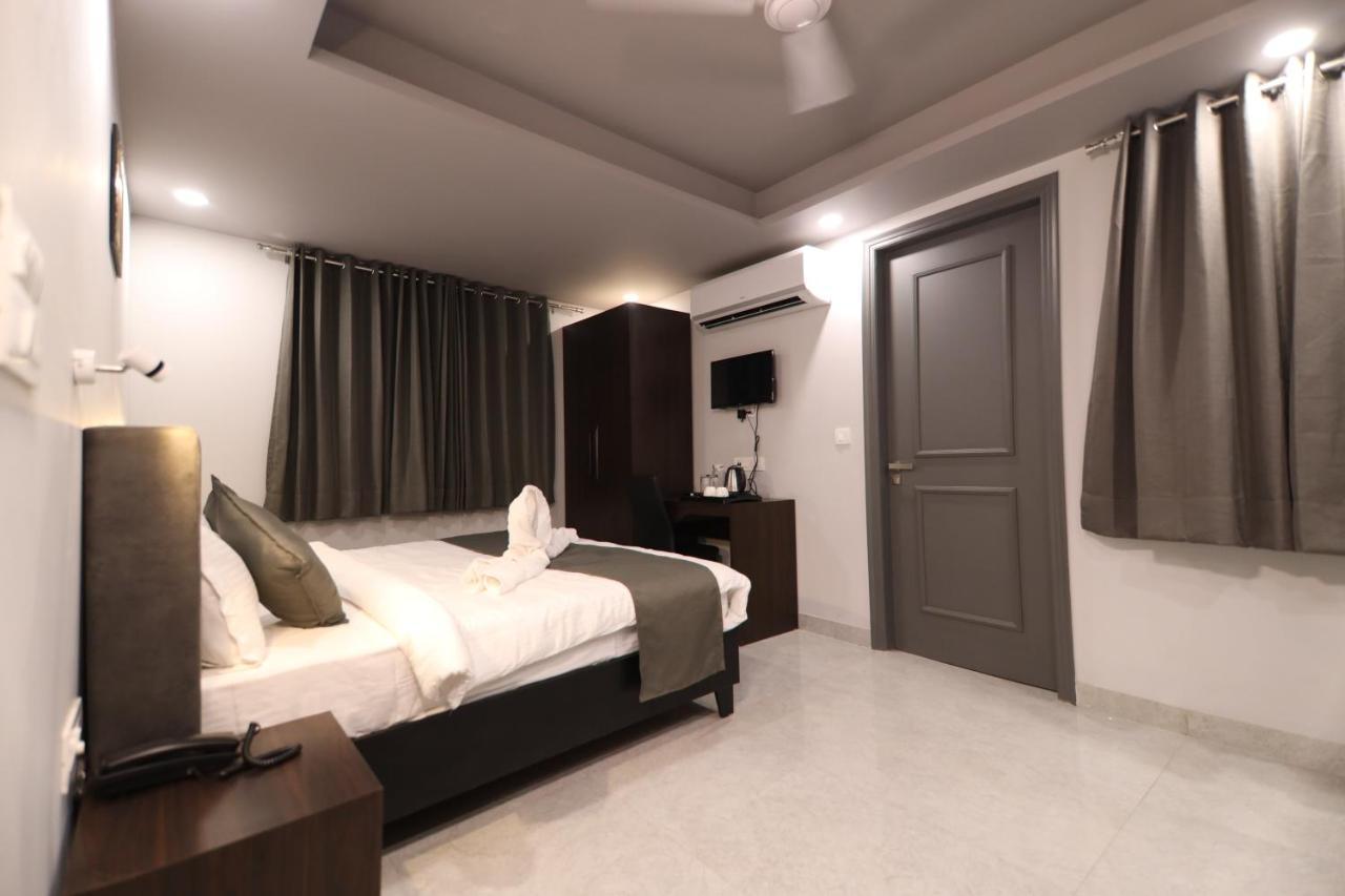 Nirpra Regency New Delhi Exterior photo